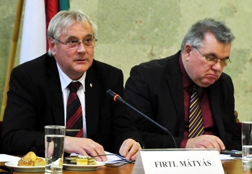 20110318epkomm25c.jpg