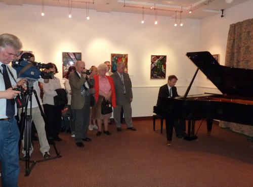 20110404evatriller02ac.jpg