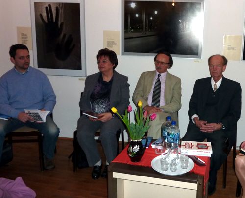 20110412versnapja06.jpg