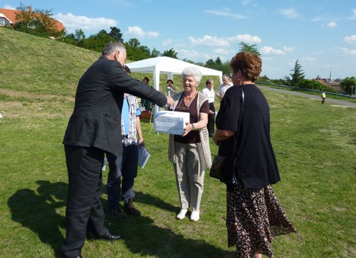 20120527amfit001c.jpg 20120527amfit001c.jpg