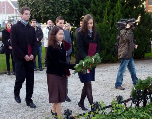 P1220833acc.jpg P1220833acc.jpg