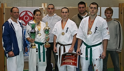 berettyo_kyokushin_csoport.jpg