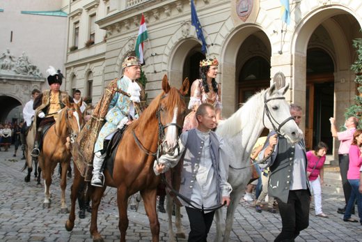 koronazas06ccc.jpg