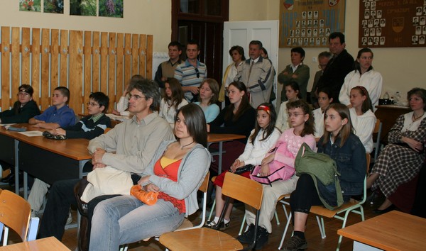 090418rovas05.jpg