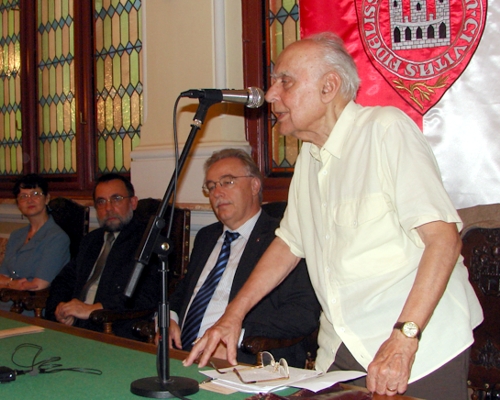 20090706BESZELNc06.jpg